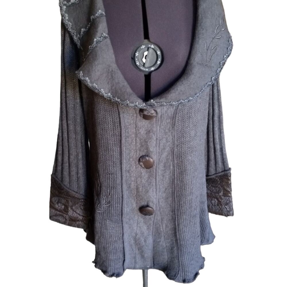 NWT Roz & ALi grey embroidered whimsigoth collared cardigan, 2XL